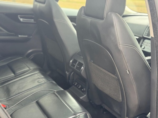 Used Jaguar F-Pace 2017 for sale - 76223294: Photo 31