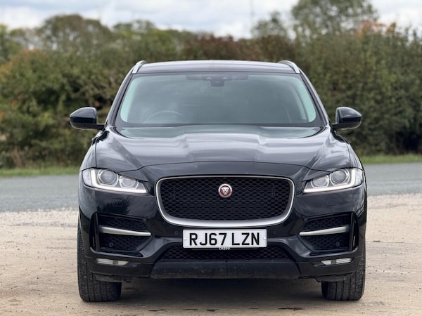 Used Jaguar F-Pace 2017 for sale - 76223294: Photo 4