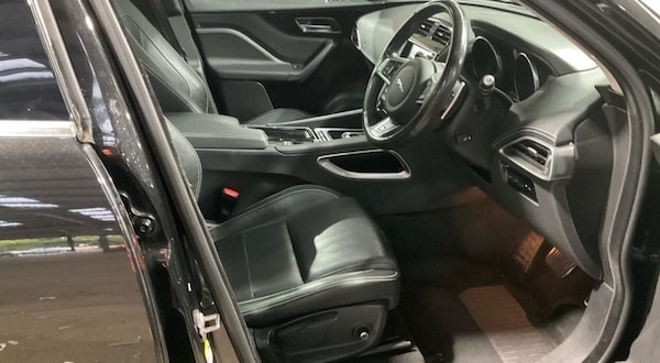 Used Jaguar F-Pace 2017 for sale - 76223294: Photo 9