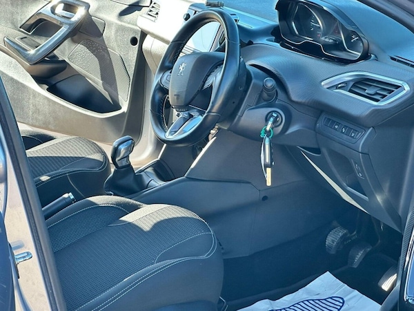 Used Peugeot 208 2019 for sale - 76228979: Photo 15