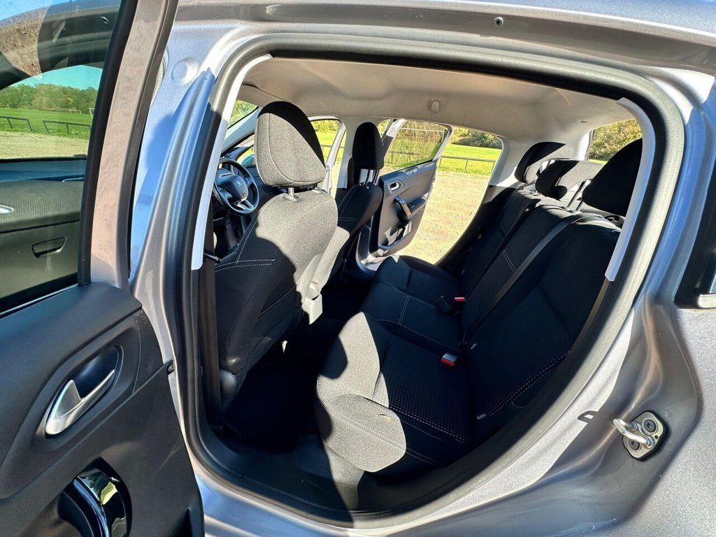 Used Peugeot 208 2019 for sale - 76228979: Photo 18