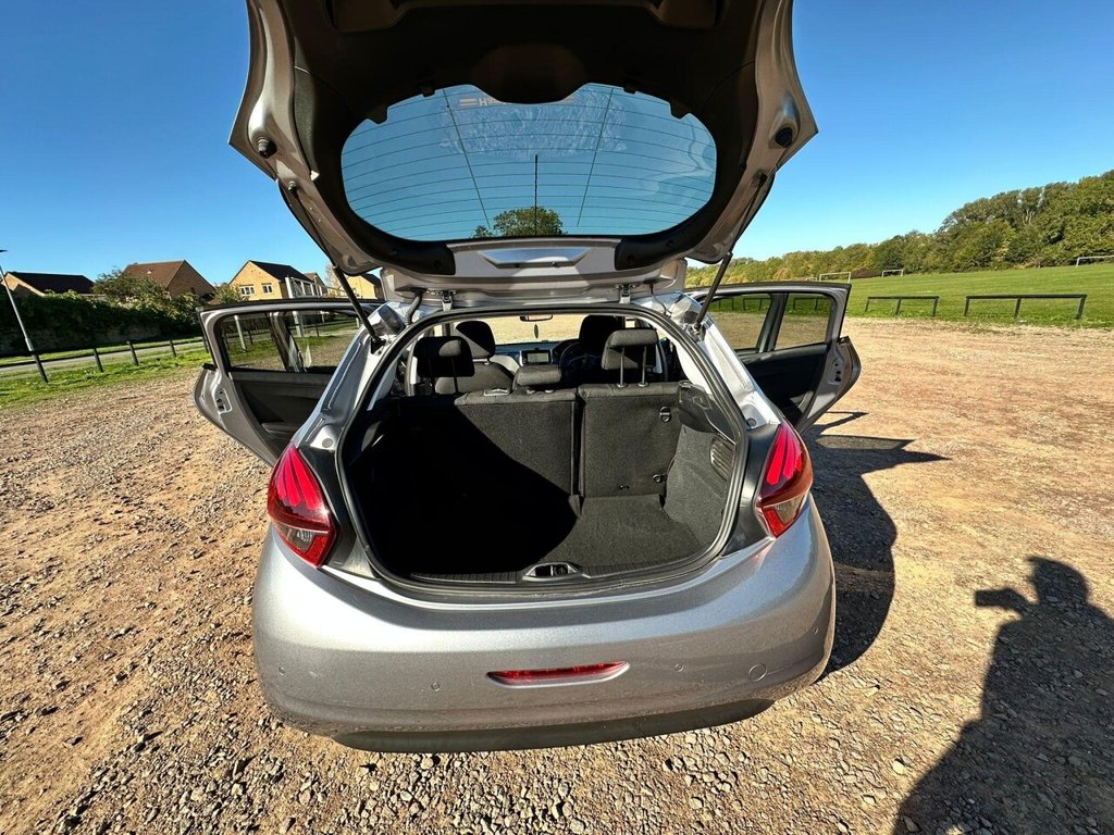 Used Peugeot 208 2019 for sale - 76228979: Photo 34