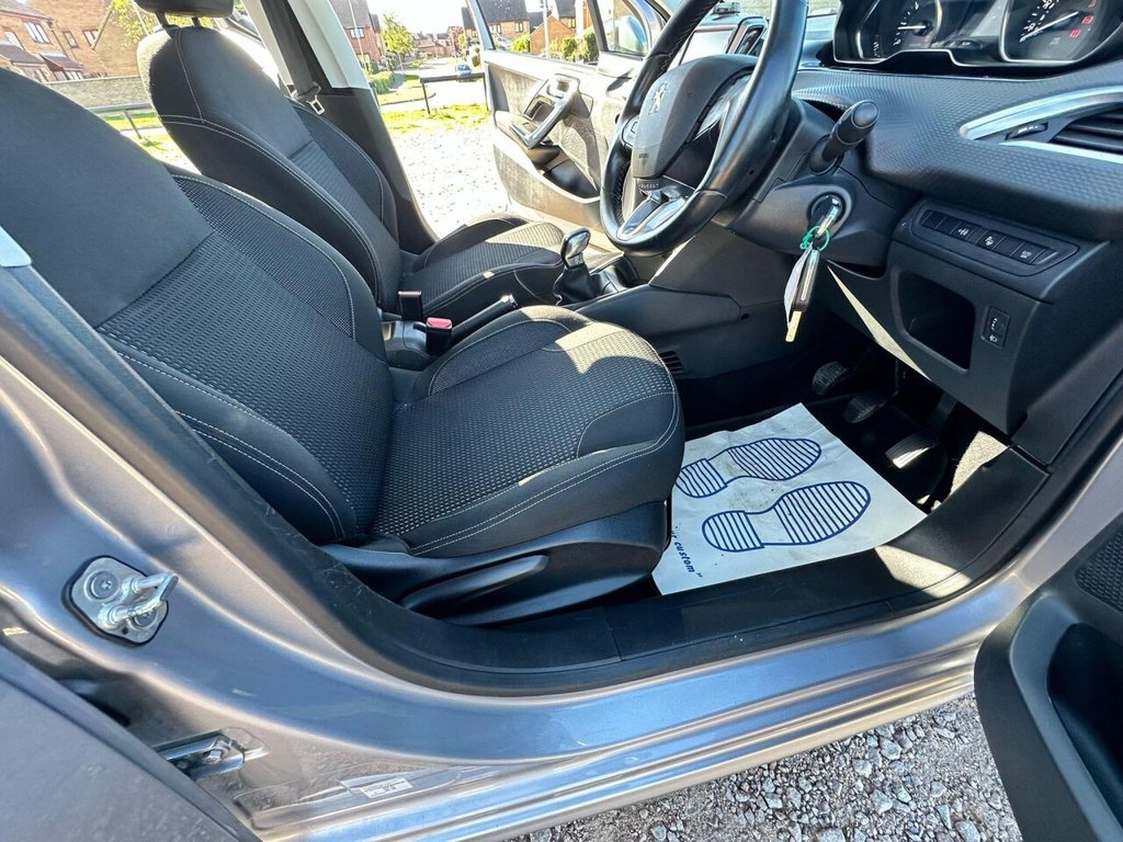 Used Peugeot 208 2019 for sale - 76228979: Photo 37