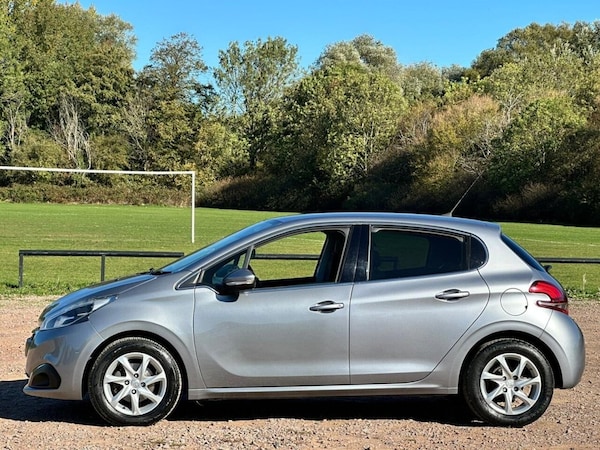 Used Peugeot 208 2019 for sale - 76228979: Photo 9