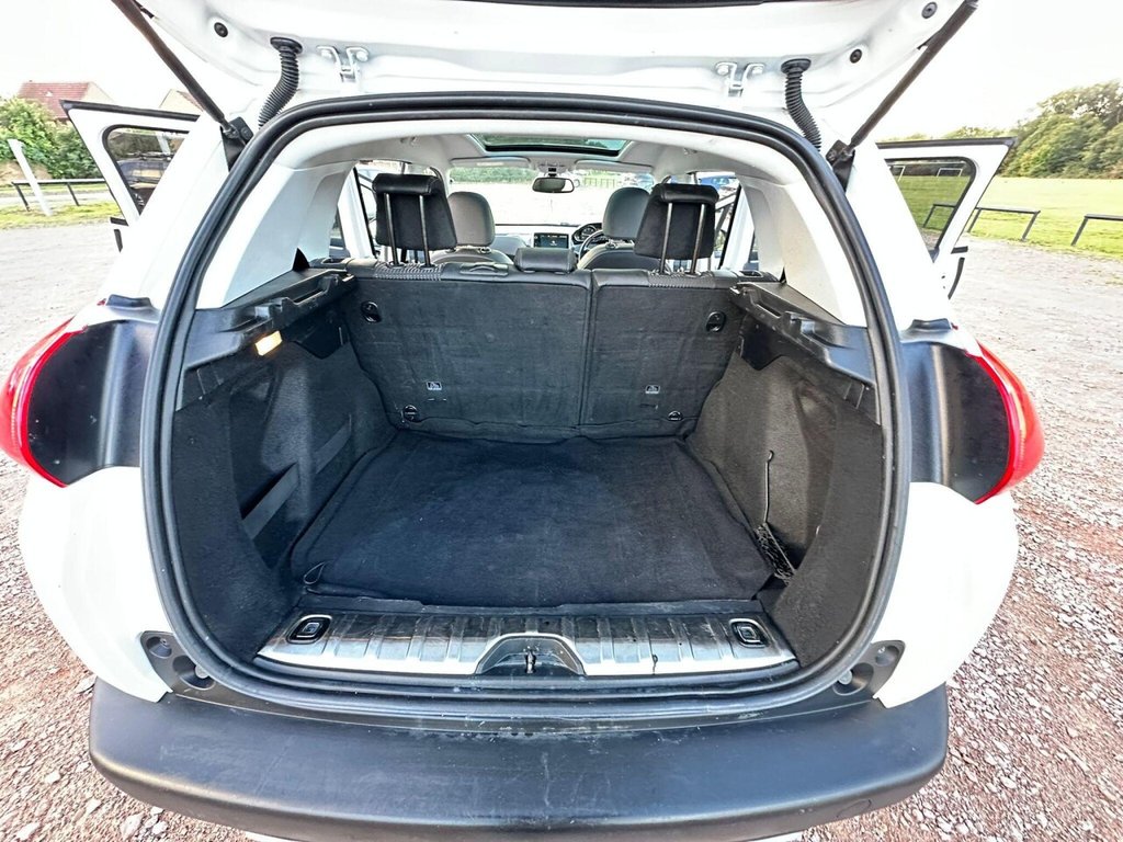 Used Peugeot 2008 2018 for sale - 77739541: Photo 35