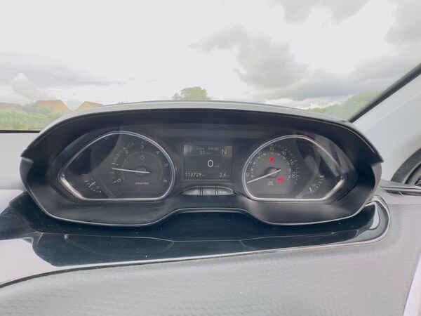 Used Peugeot 2008 2014 for sale - 75432855: Photo 31