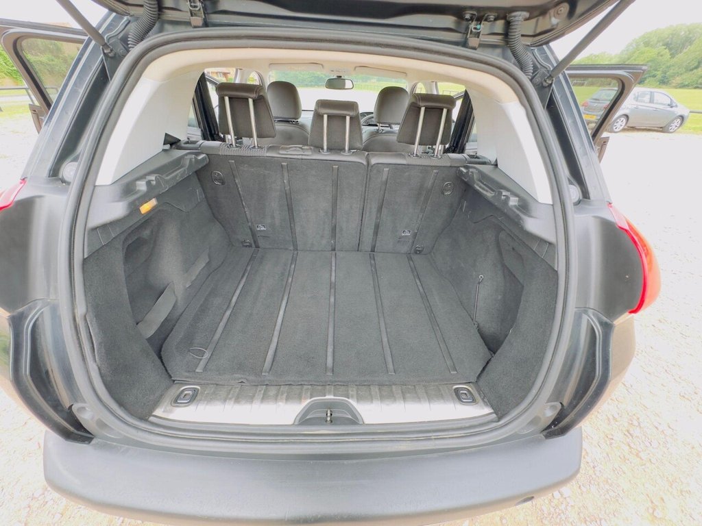 Vehicle 33