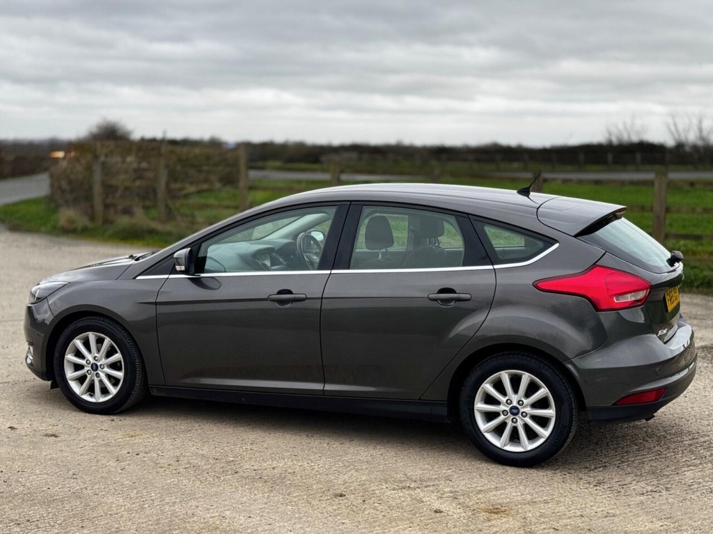 Used Ford Focus 2015 for sale - 77884981: Photo 13