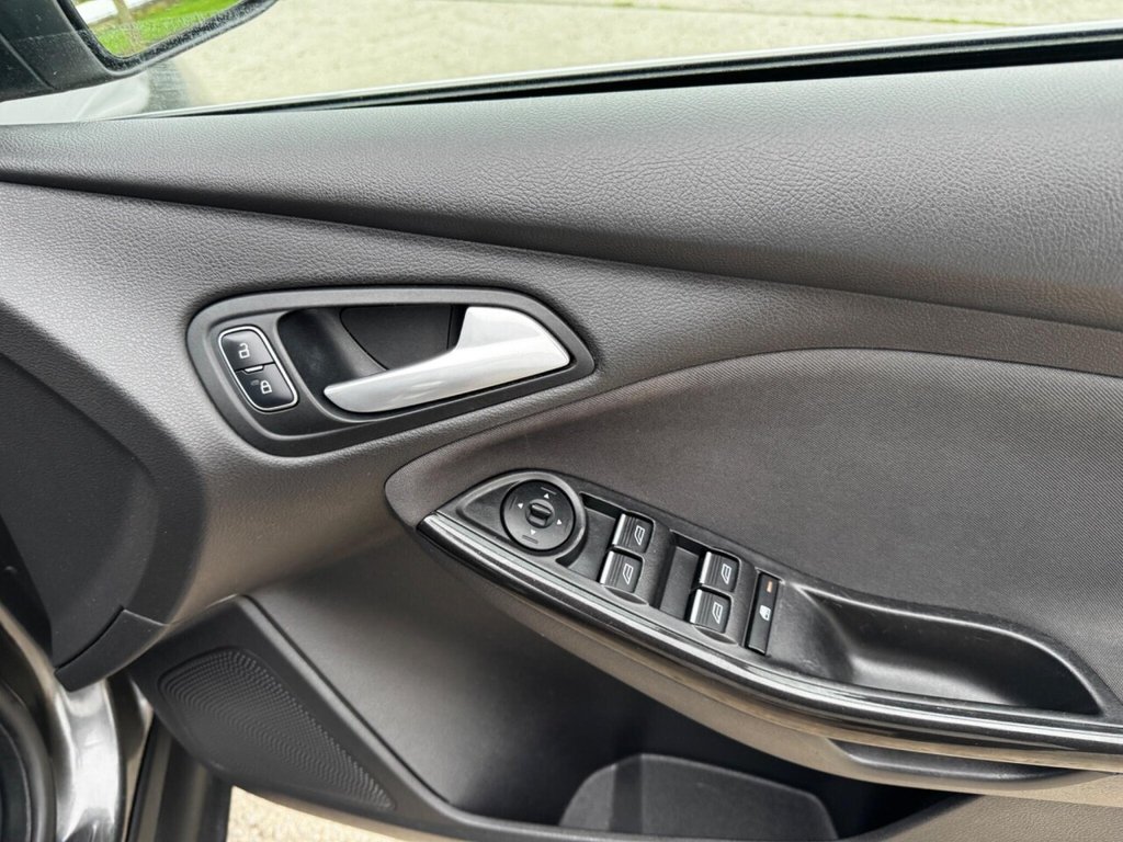 Used Ford Focus 2015 for sale - 77884981: Photo 41