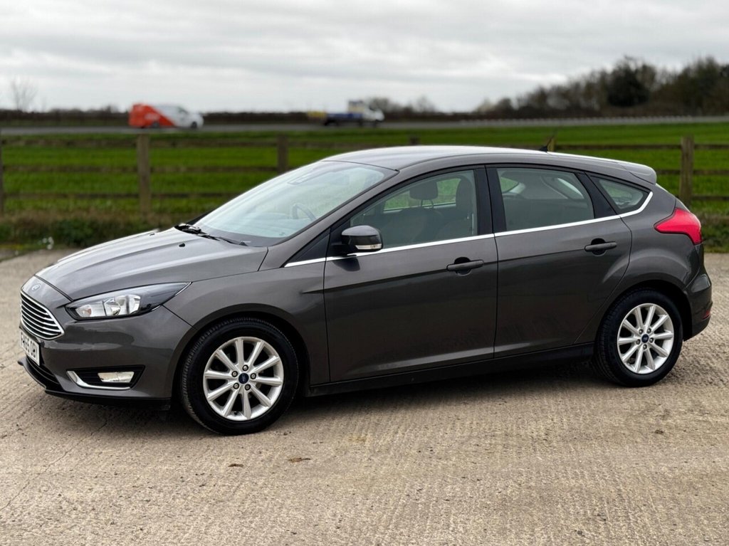 Used Ford Focus 2015 for sale - 77884981: Photo 9