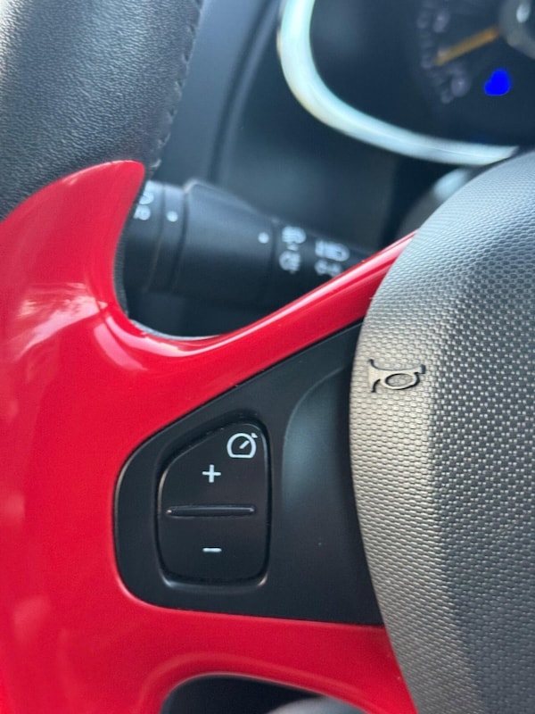 Used Renault Clio 2014 for sale - 76203501: Photo 22