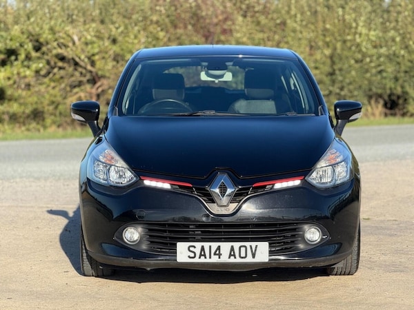 Used Renault Clio 2014 for sale - 76203501: Photo 2
