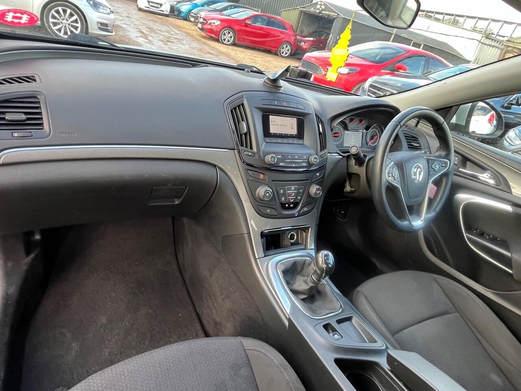 Used Vauxhall Insignia 2014 for sale - 77250195: Photo 9