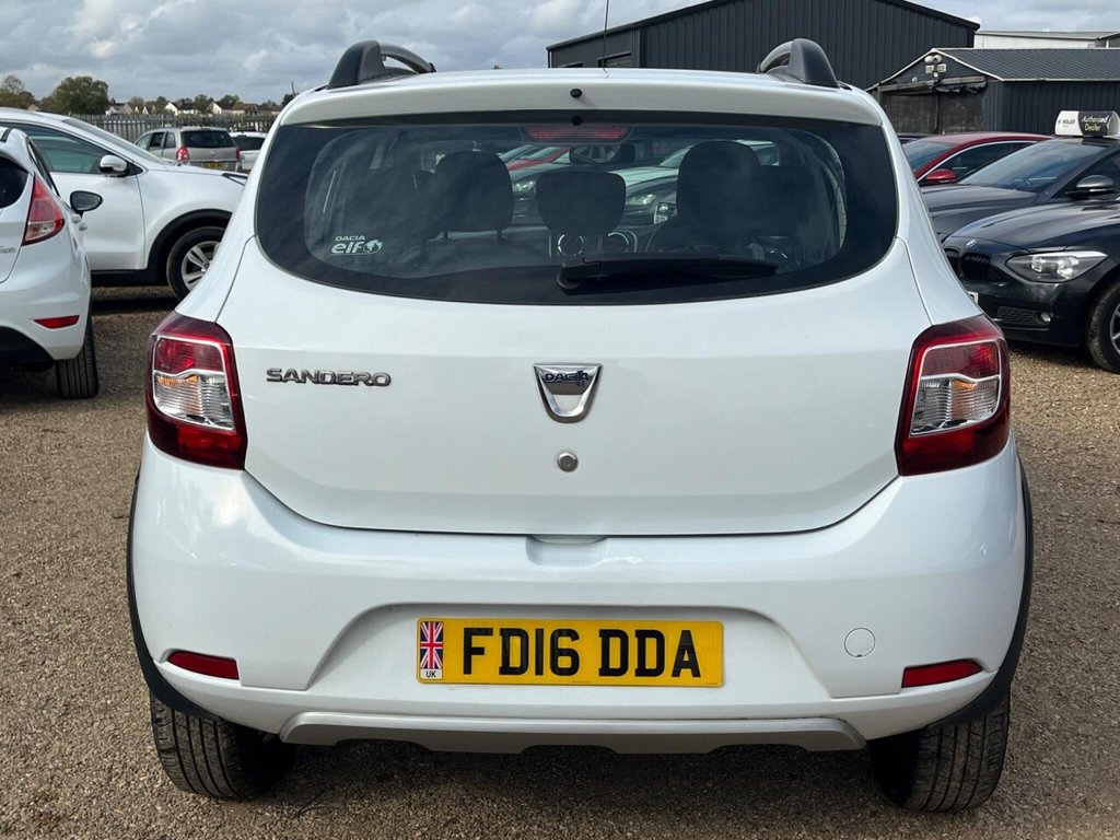Used Dacia Sandero Stepway 2016 for sale - 76327958: Photo 16