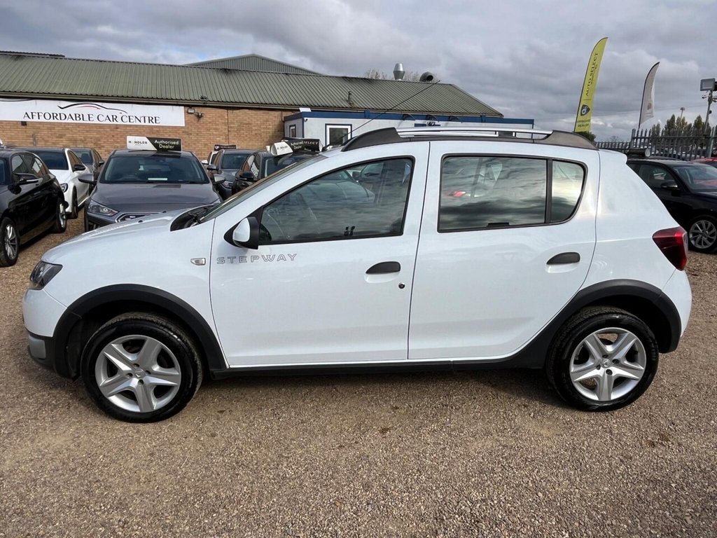 Used Dacia Sandero Stepway 2016 for sale - 76327958: Photo 3