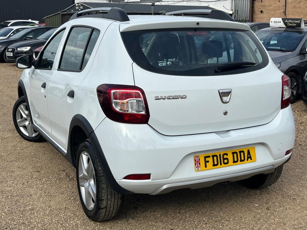 Used Dacia Sandero Stepway 2016 for sale - 76327958: Photo 4