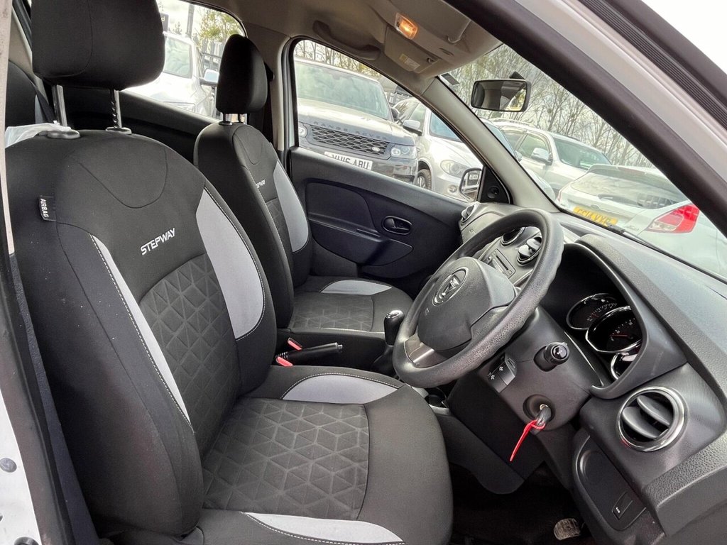Used Dacia Sandero Stepway 2016 for sale - 76327958: Photo 7