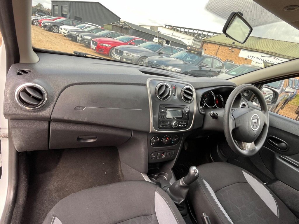 Used Dacia Sandero Stepway 2016 for sale - 76327958: Photo 9