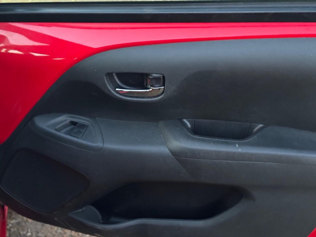 Used Toyota AYGO 2015 for sale - 77084789: Photo 38