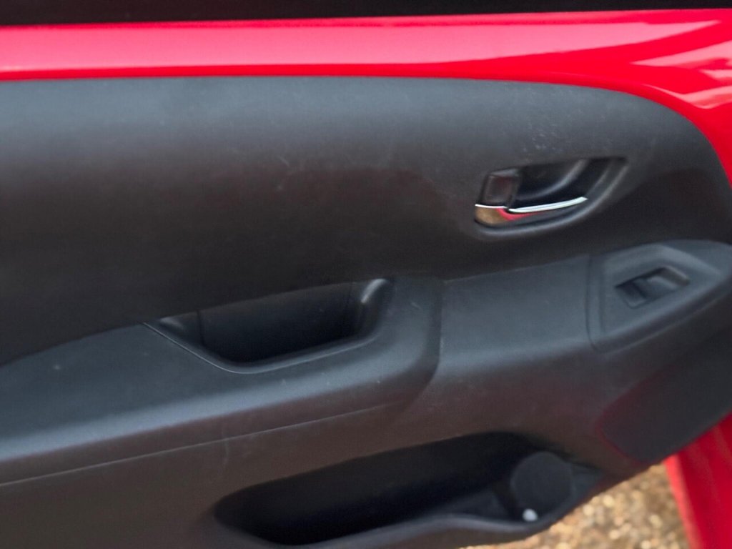 Used Toyota AYGO 2015 for sale - 77084789: Photo 41