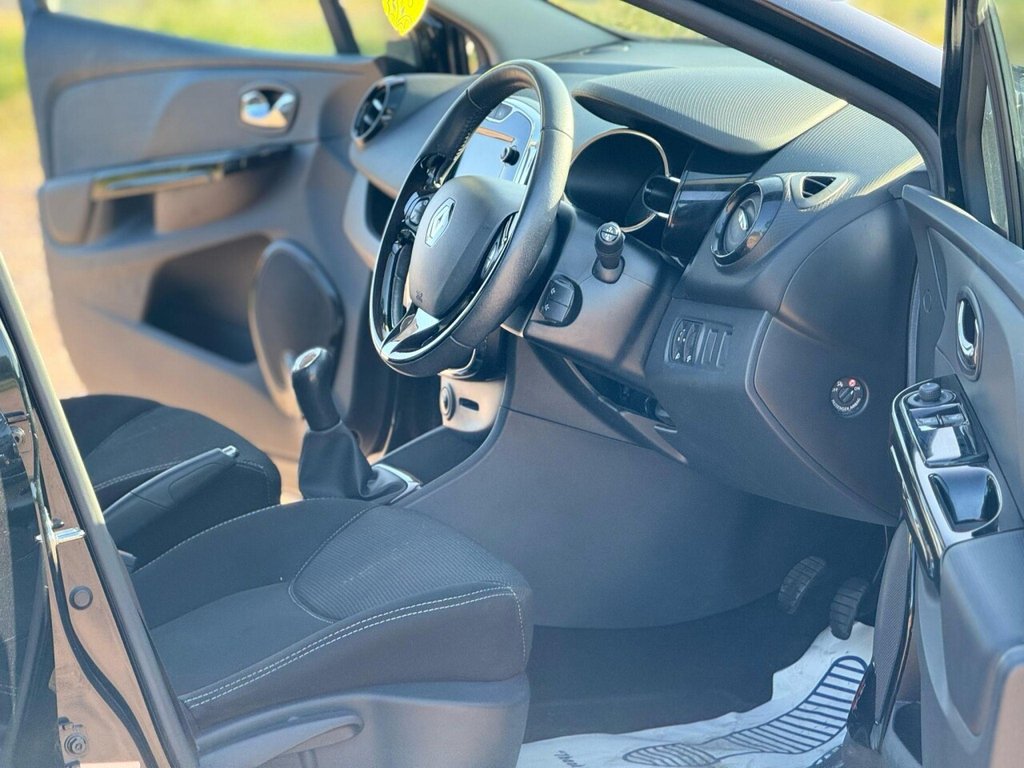 Used Renault Clio 2014 for sale - 78181160: Photo 32