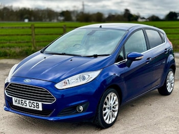 Used Ford Fiesta 2015 for sale - 77720132: Photo