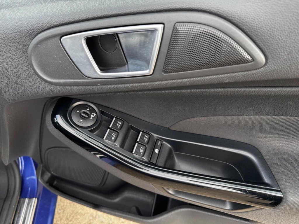 Used Ford Fiesta 2015 for sale - 77720132: Photo 37