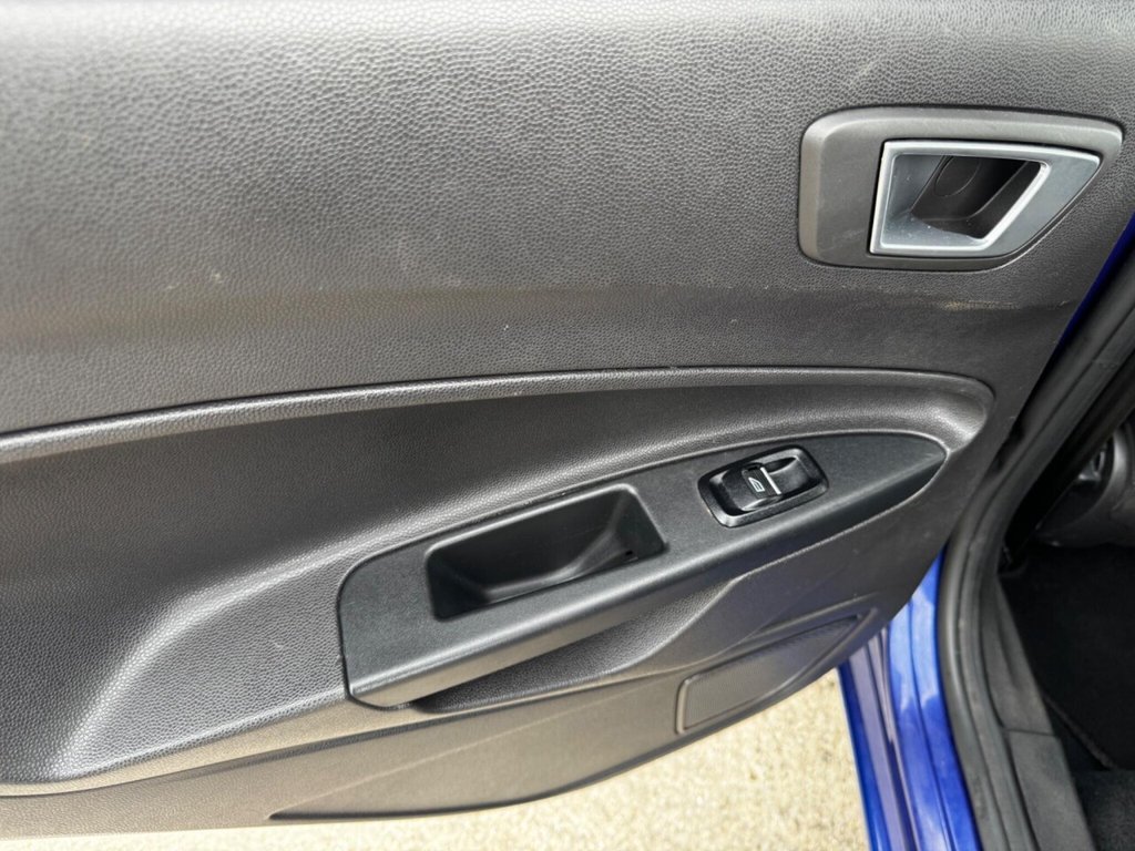 Used Ford Fiesta 2015 for sale - 77720132: Photo 41