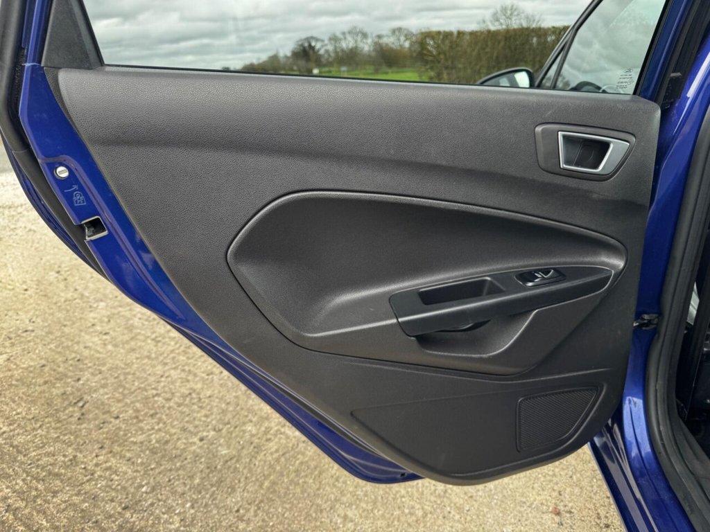 Used Ford Fiesta 2015 for sale - 77720132: Photo 42