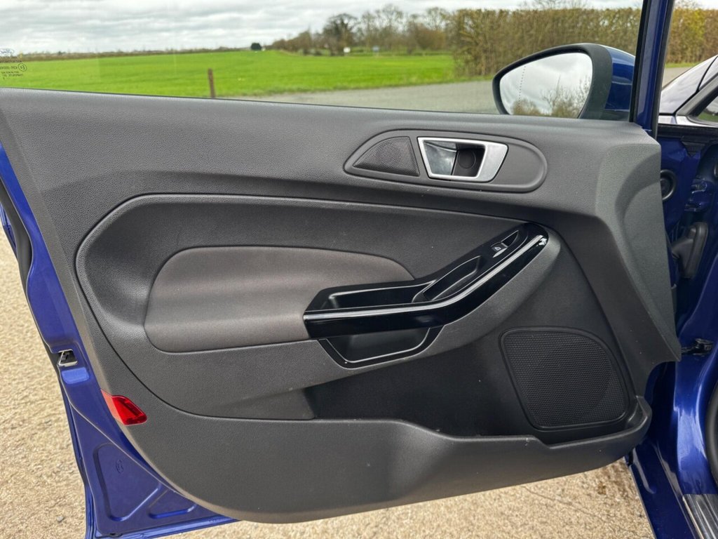 Used Ford Fiesta 2015 for sale - 77720132: Photo 44