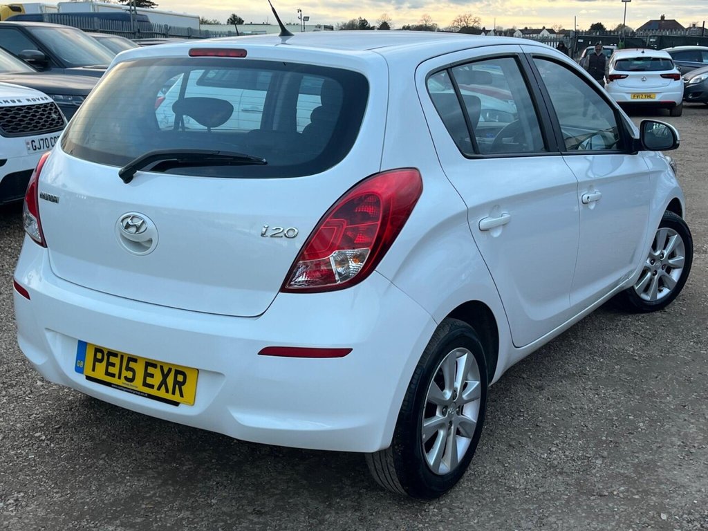 Used Hyundai i20 2015 for sale - 77841342: Photo 18