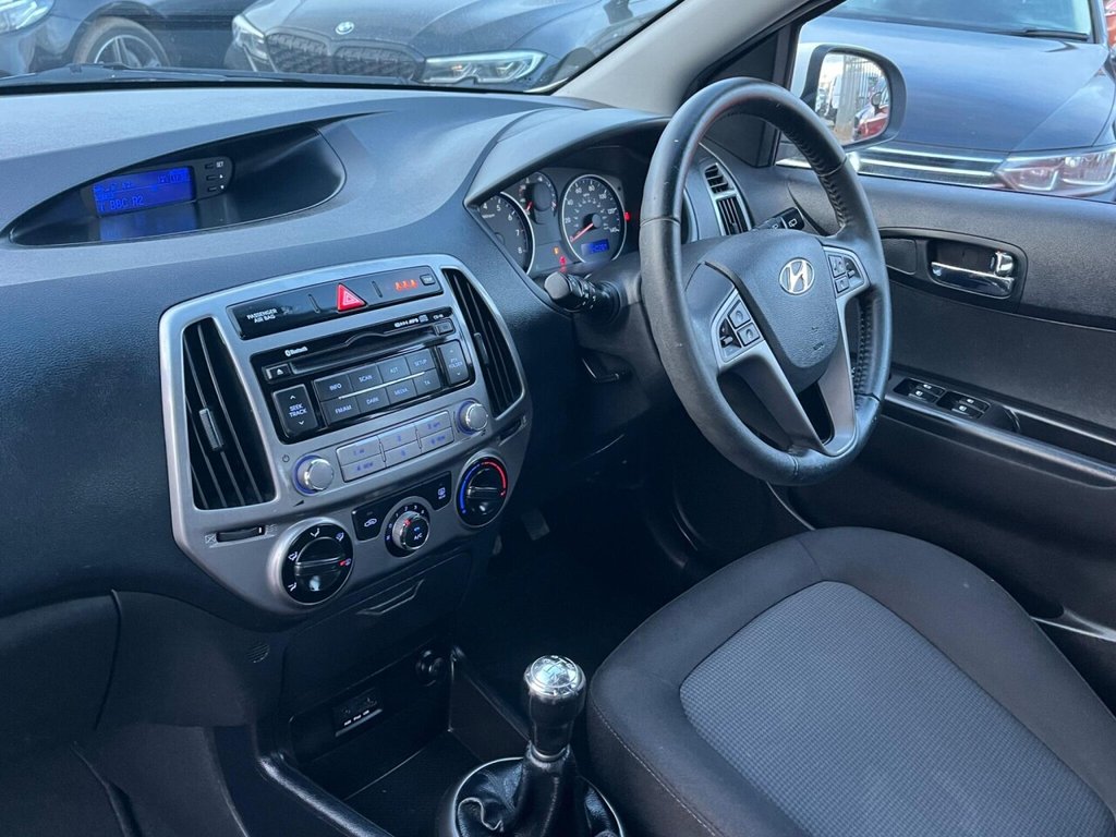 Used Hyundai i20 2015 for sale - 77841342: Photo 24