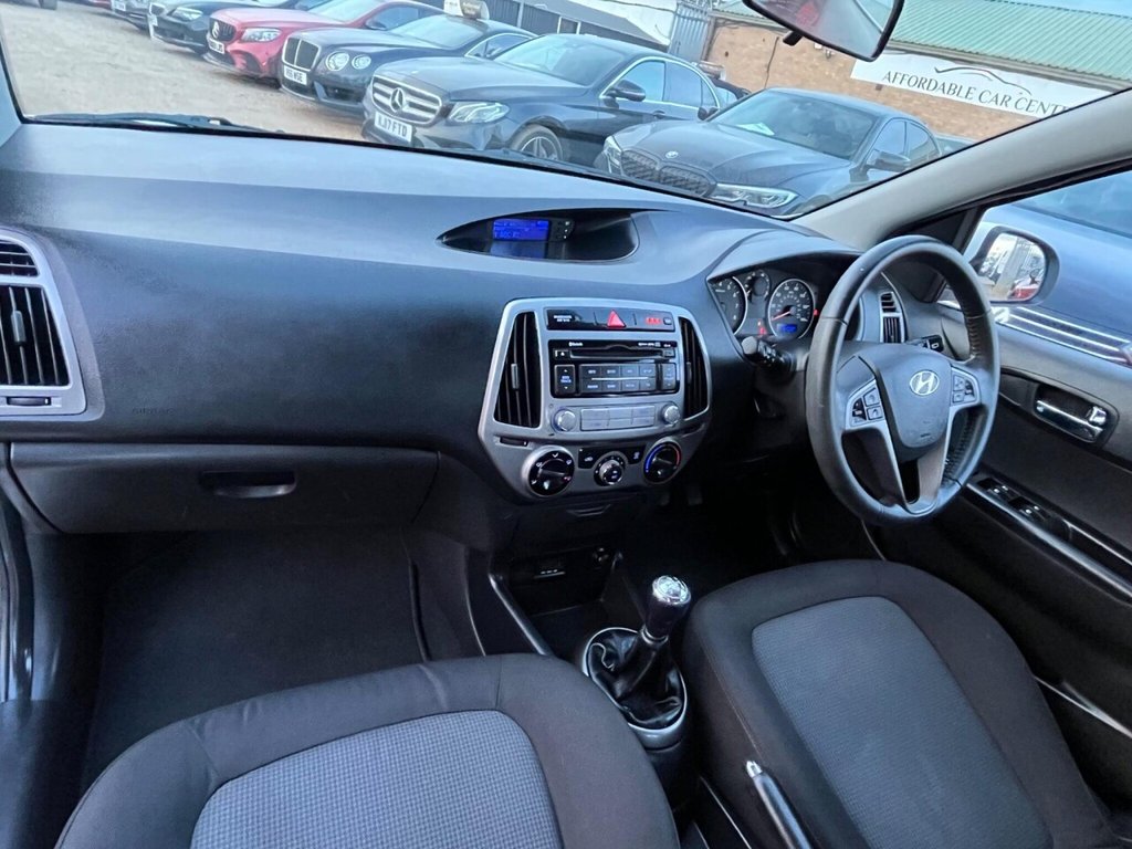 Used Hyundai i20 2015 for sale - 77841342: Photo 25