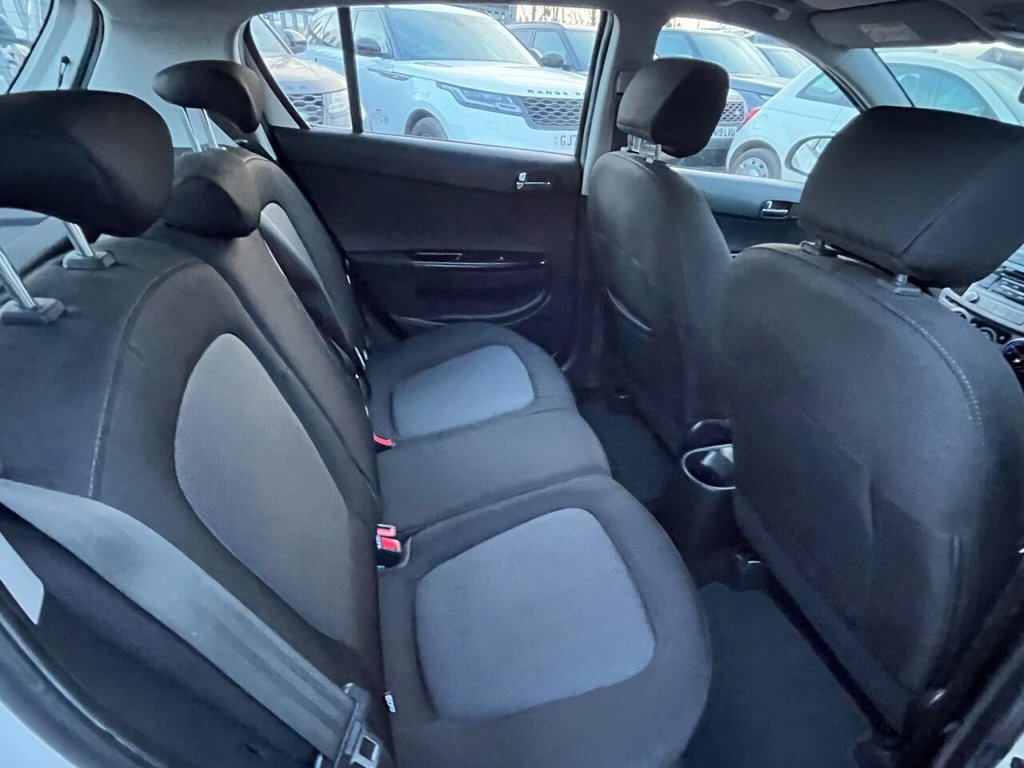 Used Hyundai i20 2015 for sale - 77841342: Photo 28