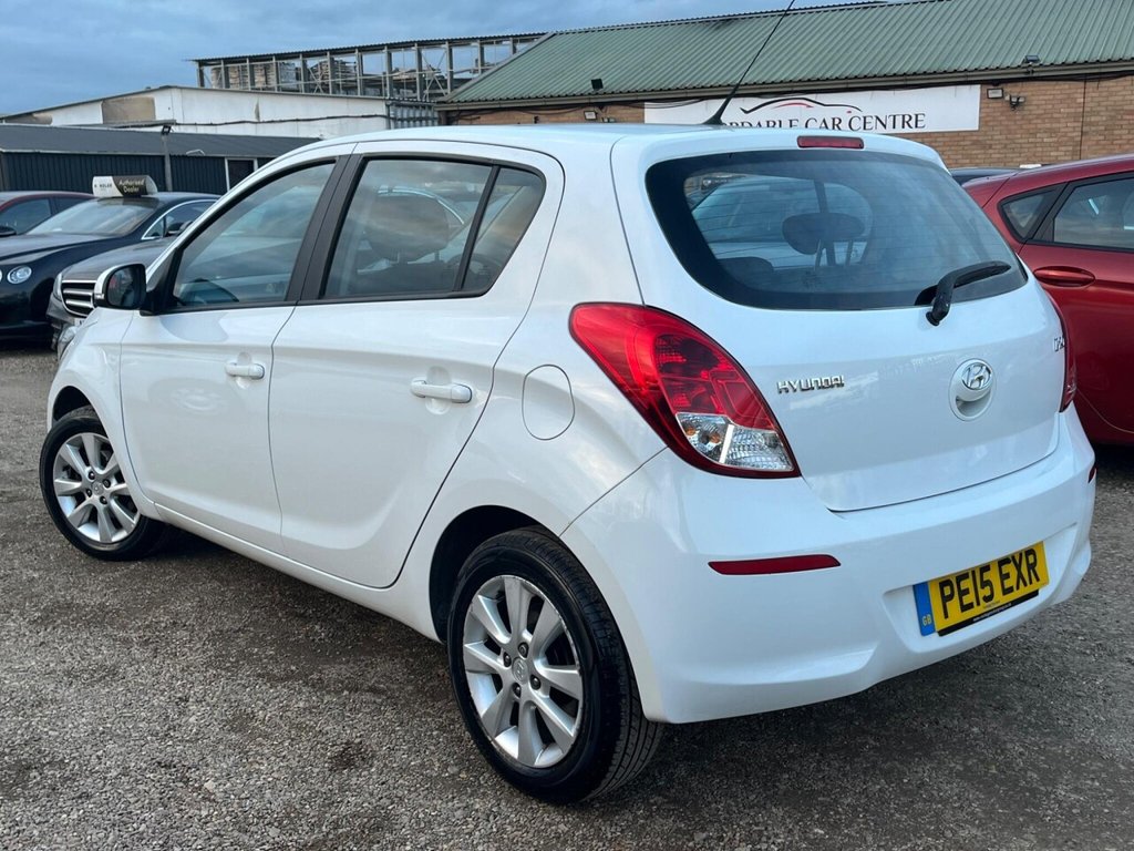 Used Hyundai i20 2015 for sale - 77841342: Photo 4