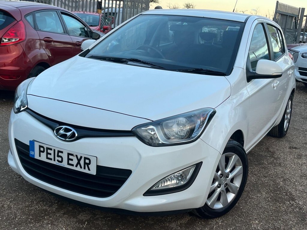 Used Hyundai i20 2015 for sale - 77841342: Photo 8