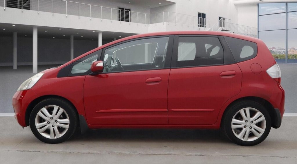 Used Honda Jazz 2010 for sale - 76445820: Photo 3