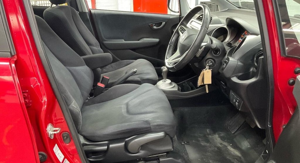 Used Honda Jazz 2010 for sale - 76445820: Photo 7