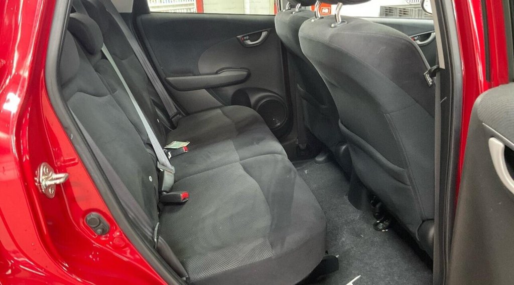 Used Honda Jazz 2010 for sale - 76445820: Photo 8