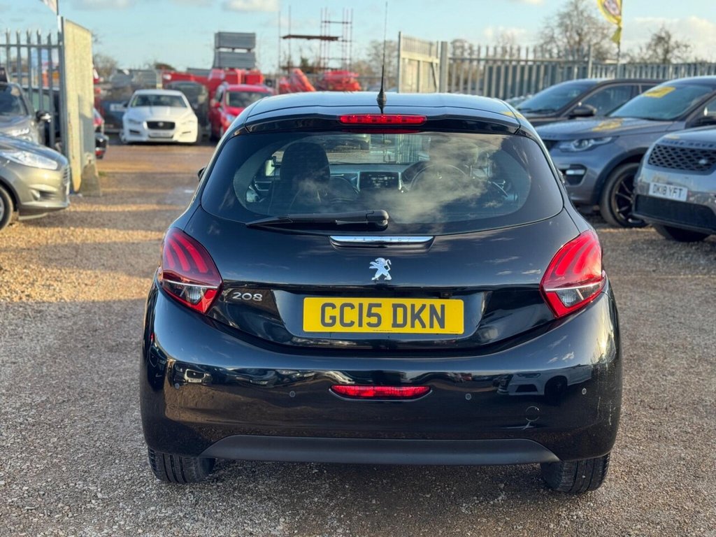 Used Peugeot 208 2015 for sale - 76910291: Photo 10