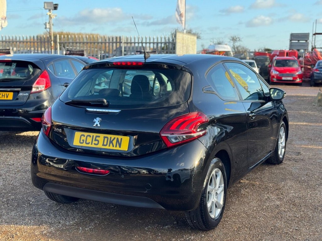 Used Peugeot 208 2015 for sale - 76910291: Photo 12