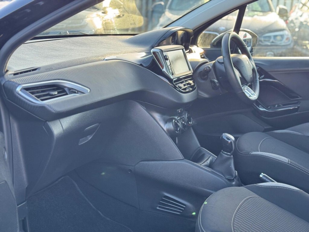 Used Peugeot 208 2015 for sale - 76910291: Photo 13
