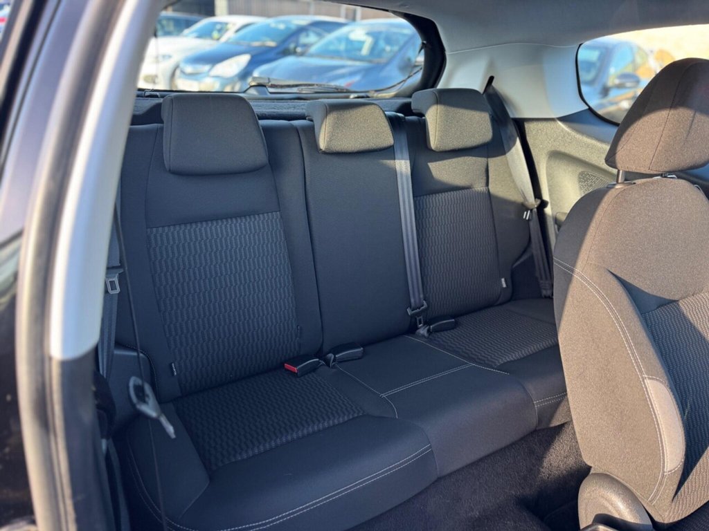 Used Peugeot 208 2015 for sale - 76910291: Photo 28