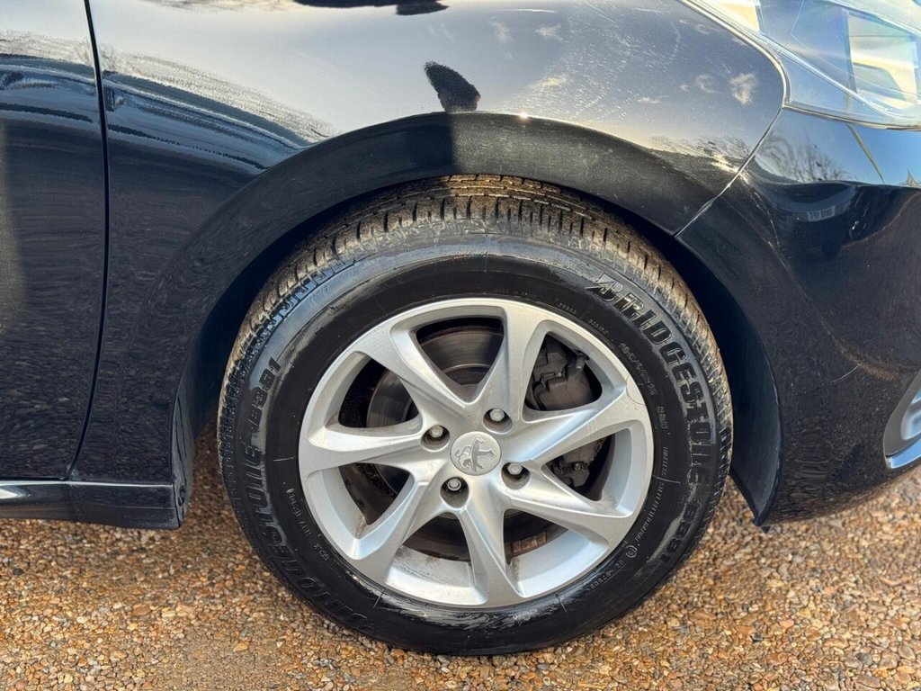 Used Peugeot 208 2015 for sale - 76910291: Photo 43