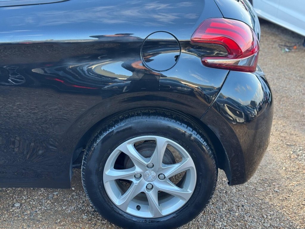 Used Peugeot 208 2015 for sale - 76910291: Photo 46