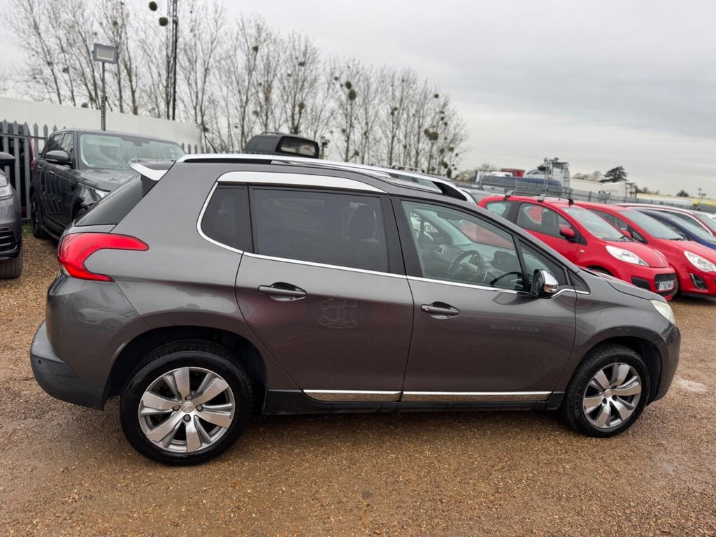 Used Peugeot 2008 2015 for sale - 76973696: Photo 13