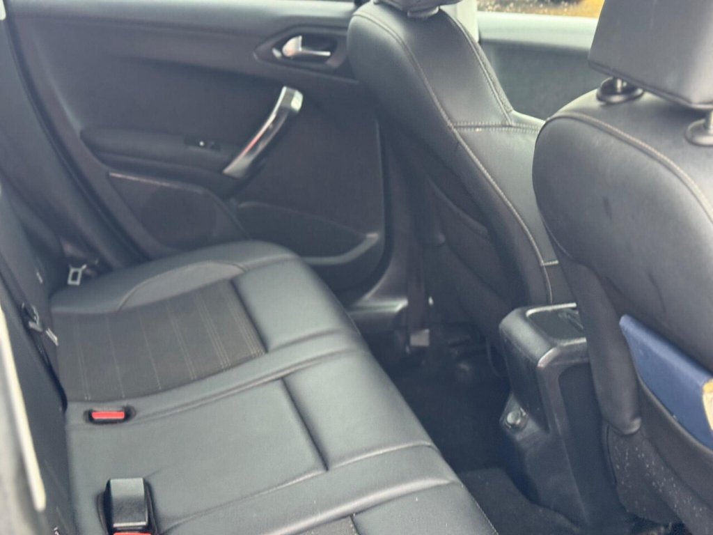 Used Peugeot 2008 2015 for sale - 76973696: Photo 25