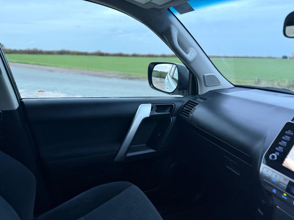 Used Toyota Land Cruiser 2022 for sale - 76459286: Photo 28