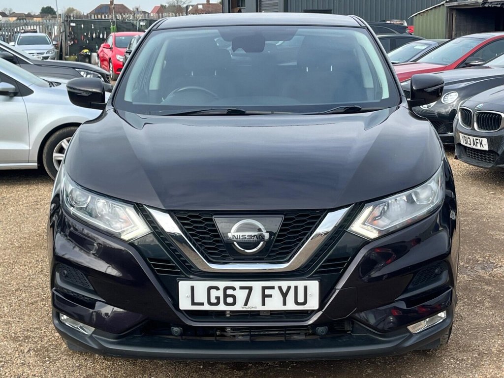 Used Nissan Qashqai 2017 for sale - 77983035: Photo 2