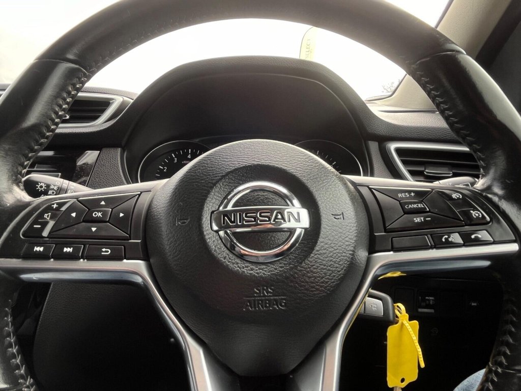 Used Nissan Qashqai 2017 for sale - 77983035: Photo 40